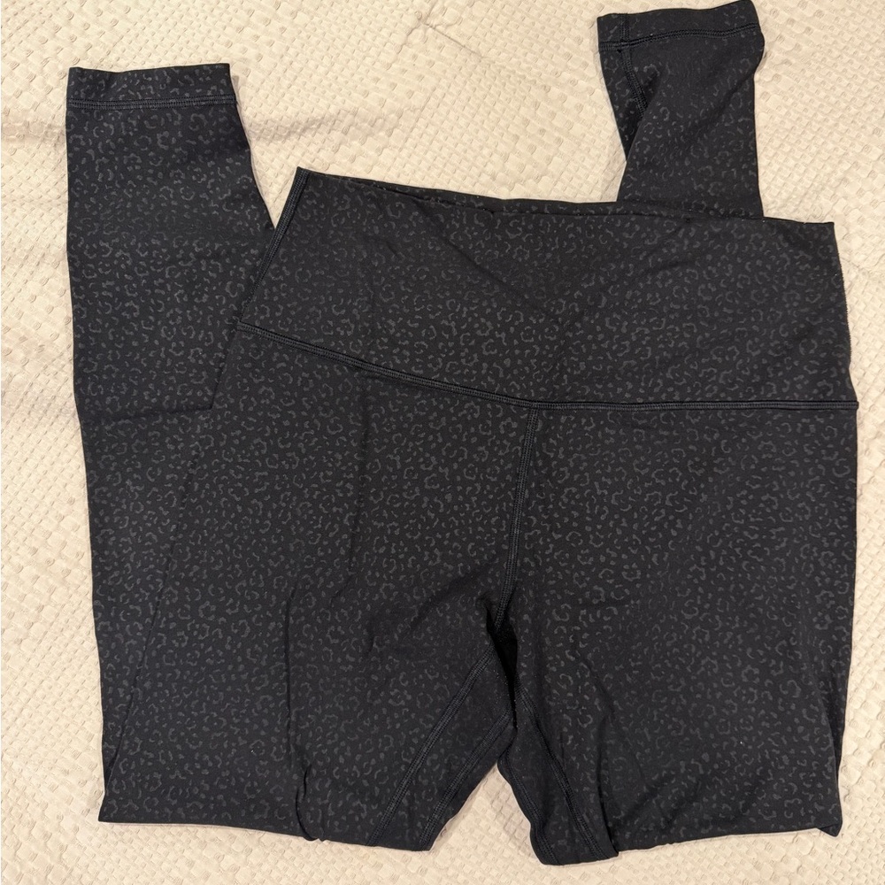 Lululemon Black Patterned Leggings - Picture 2 of 3